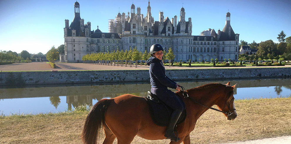 loire-valley-france-castles-horse-riding-trail-equestrian-holidays-03