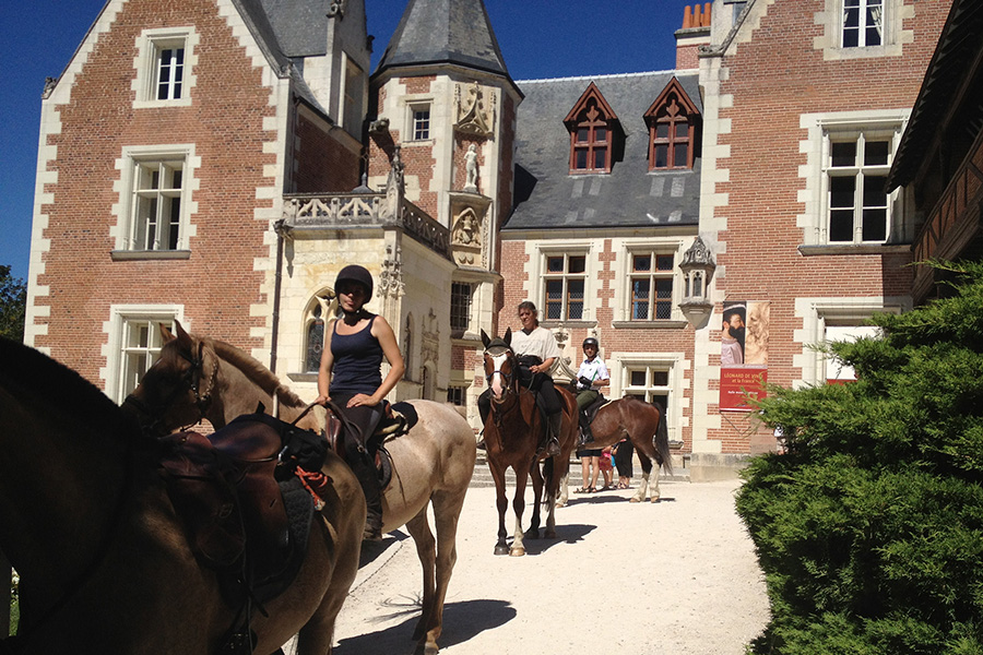 Loire Castles equestrian holidays (France)