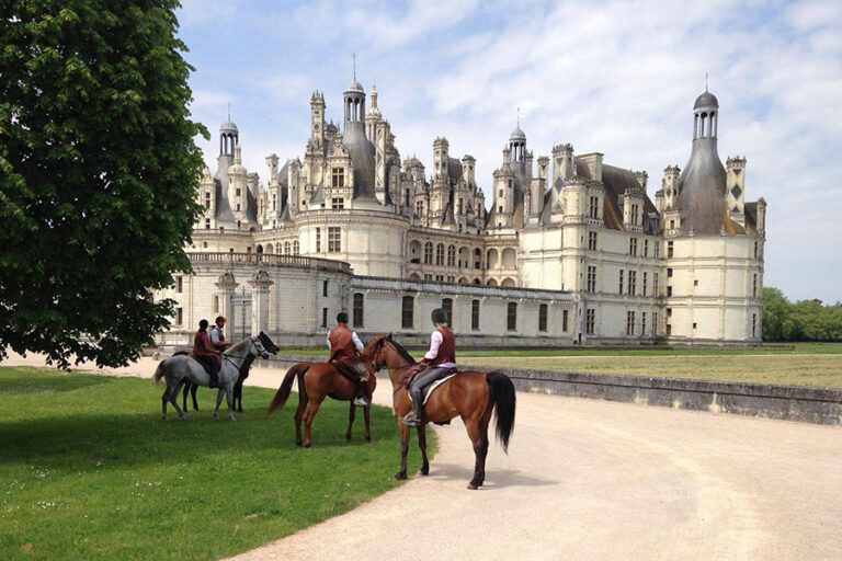 Loire Castles equestrian holidays (France)